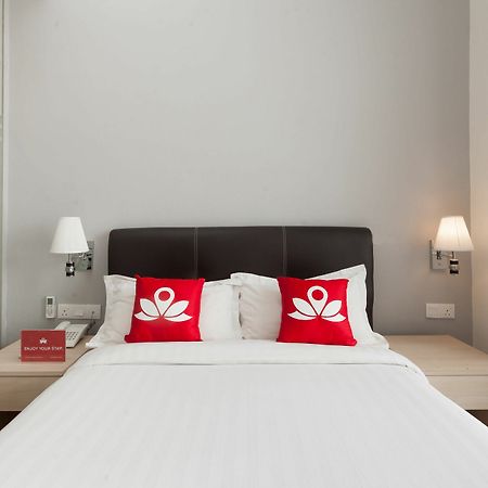 Zen Rooms Sungai Besi クアラルンプール エクステリア 写真