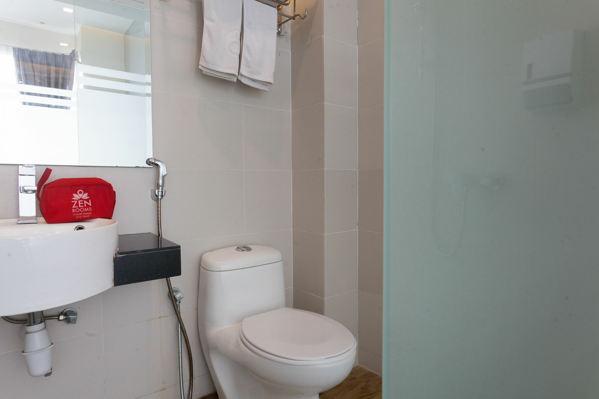 Zen Rooms Sungai Besi クアラルンプール エクステリア 写真
