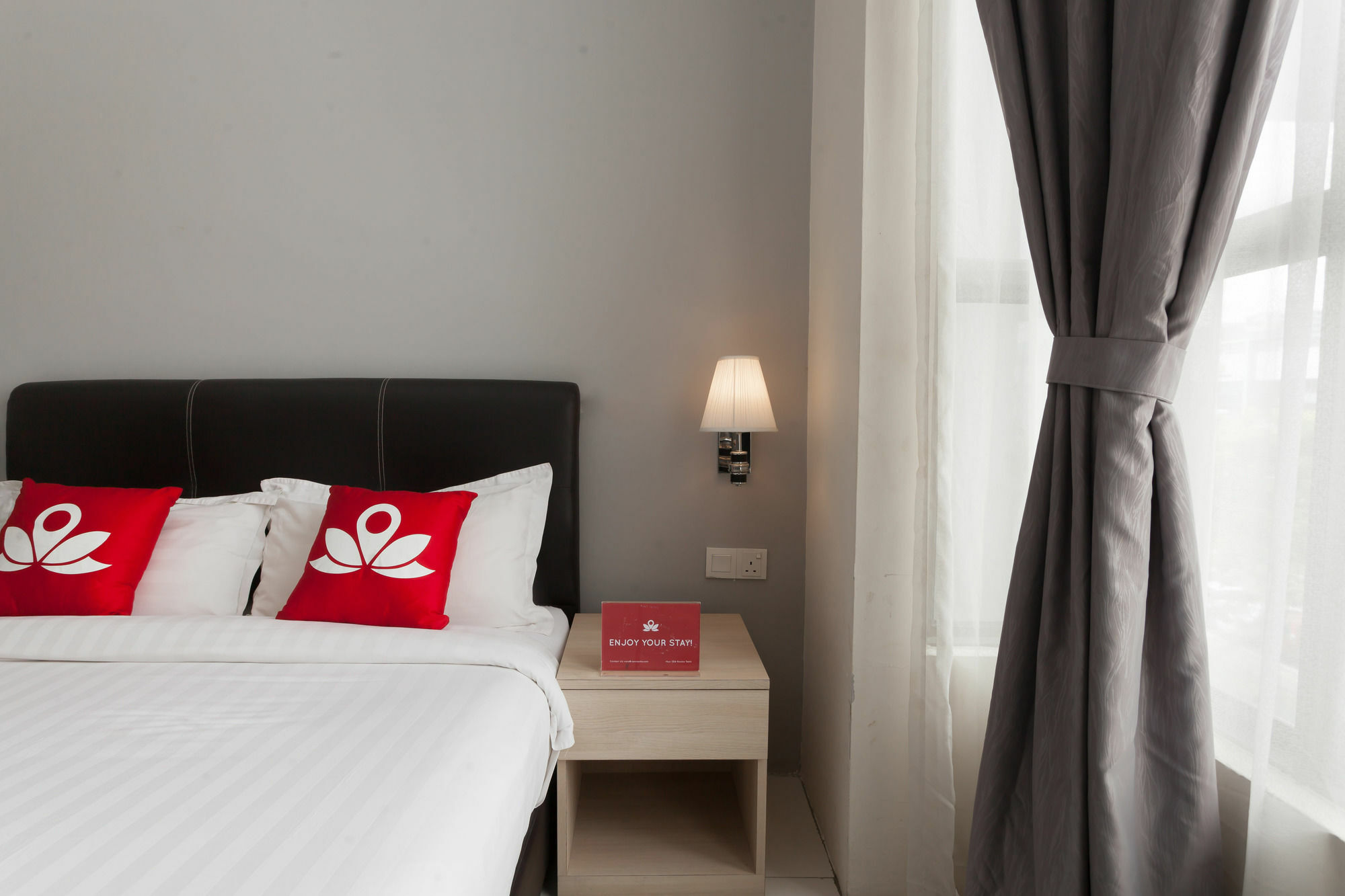 Zen Rooms Sungai Besi クアラルンプール エクステリア 写真